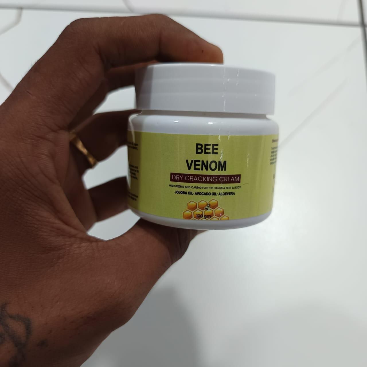 Bee Venom Dry Cracking Cream 200 gm Pack of 2